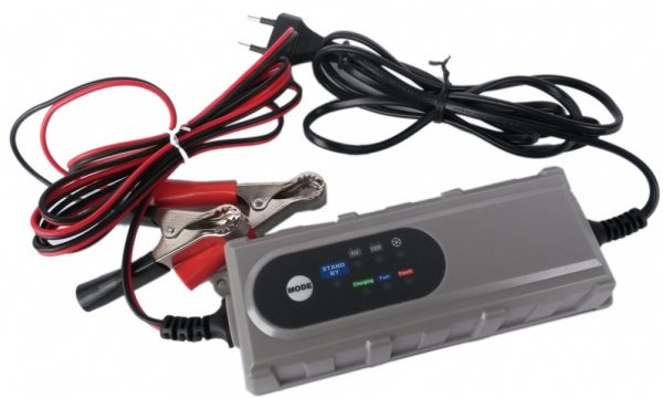 Auto instrumenti un iekārtas - 0.8/3.8 Amp Microprocessor controlled battery charger with CE approval  (B6001)