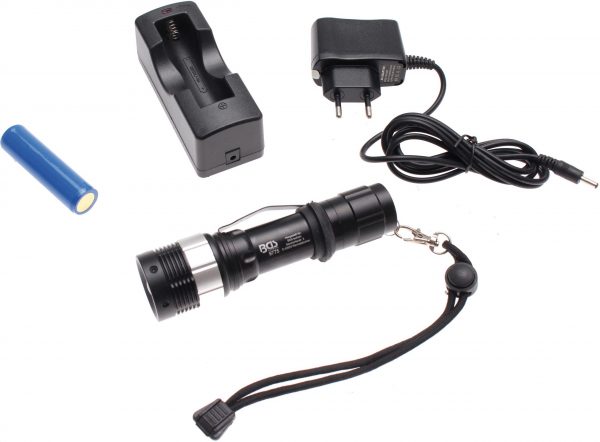 Auto instrumenti un iekārtas - LED Multi-Function Flashlight | 3 W (9775)